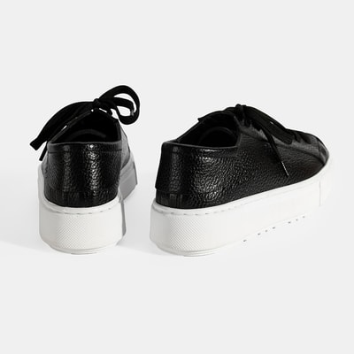 Kadın Siyah Bağcıklı Deri Günlük Ayakkabı