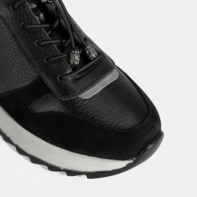 Kadın Siyah Bağcıklı Deri Spor Ayakkabı