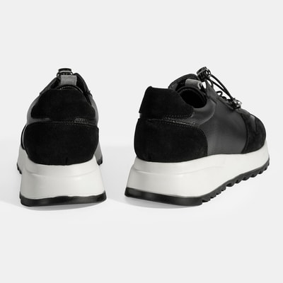 Kadın Siyah Bağcıklı Deri Spor Ayakkabı