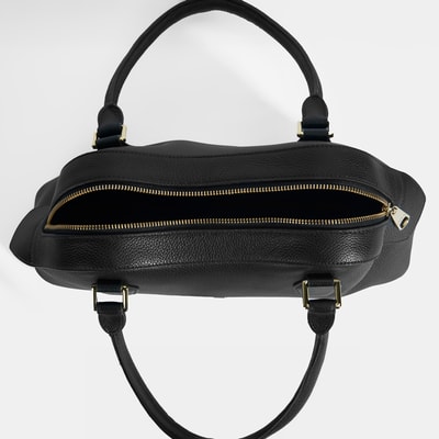 Kadın Siyah Deri Çanta Aksesuarlı Büyük Omuz Çantası