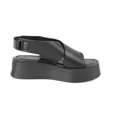 Kadın Siyah Dolgu Topuklu Deri Sandalet