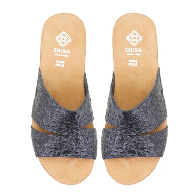 Kadın Siyah Dolgu Topuklu Deri Terlik