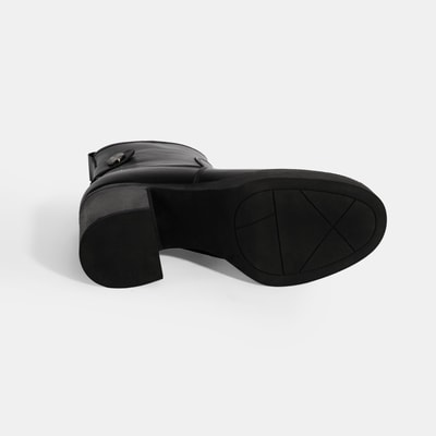 Kadın Siyah Kalın Topuklu Deri Bot