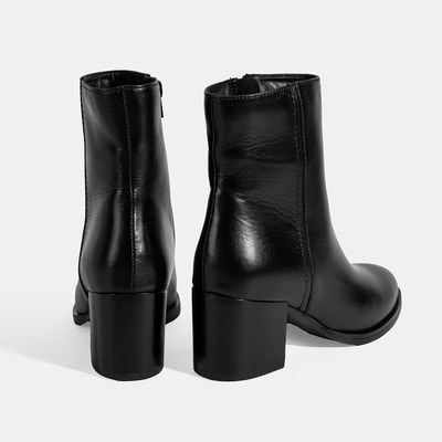 Kadın Siyah Kalın Topuklu Deri Bot