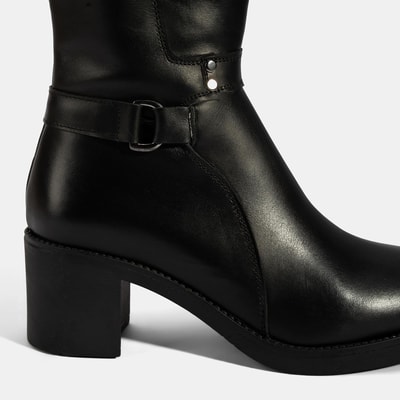 Kadın Siyah Kalın Topuklu Deri Çizme