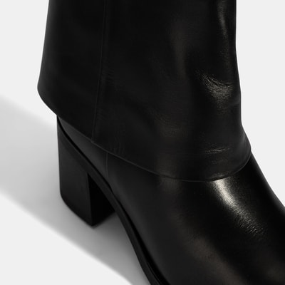 Kadın Siyah Katlama Detaylı Topuklu Deri Bot