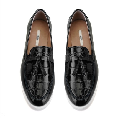 Kadın Siyah Kroko Baskılı Deri Loafer
