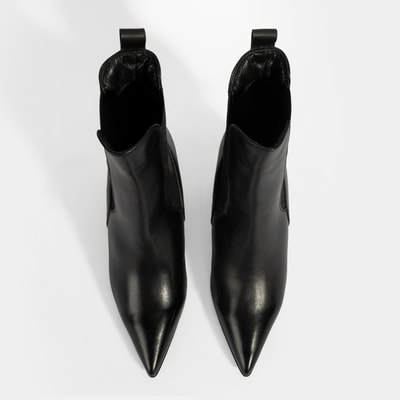 Kadın Siyah Lastikli Topuklu Deri Bot