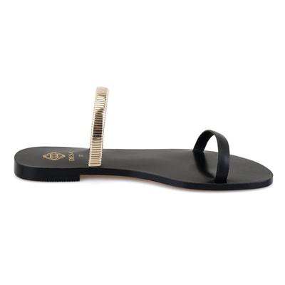 Kadın Siyah Parlak Aksesuarlı Deri Terlik