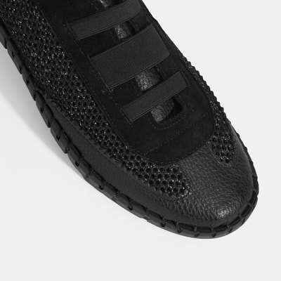 Kadın Siyah Perforeli Günlük Ayakkabı