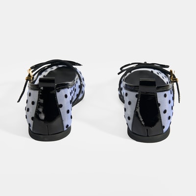 Kadın Siyah Puantiyeli Toka Aksesuarlı Babet