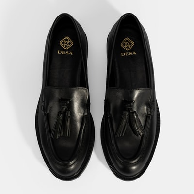 Kadın Siyah Püskül Detaylı Deri Loafer