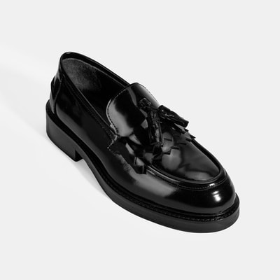 Kadın Siyah Püskül Detaylı Deri Loafer