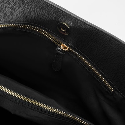 Kadın Siyah Püskül Detaylı Omuz Çantası