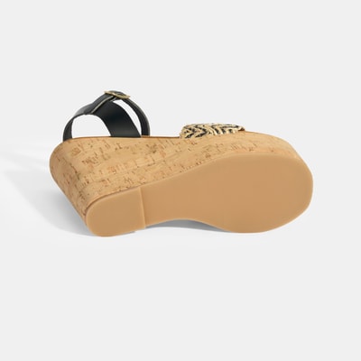 Kadın Siyah Toka Aksesuarlı Deri Detaylı Dolgu Topuklu Sandalet