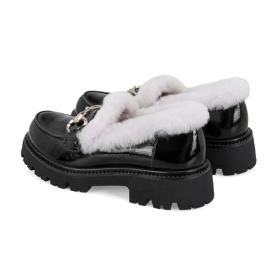 Kadın Siyah Toka Aksesuarlı Deri Loafer