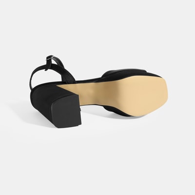 Kadın Siyah Toka Detaylı Topuklu Sandalet