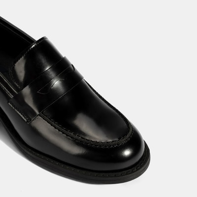 Kadın Siyah Topuklu Deri Loafer