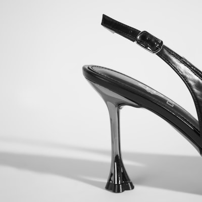 Kadın Siyah Topuklu Klasik Ayakkabı