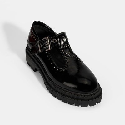 Kadın Siyah Zımba Detaylı T-Bant Rugan Ayakkabı