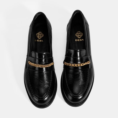 Kadın Siyah Zincir Aksesuarlı Deri Loafer