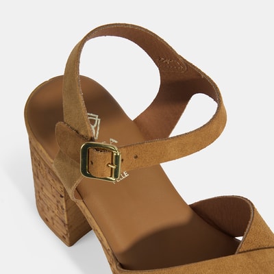 Kadın Taba Ayarlanabilir Tokalı Topuklu Süet Sandalet    