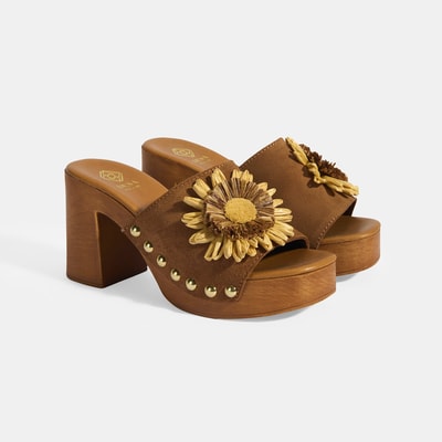 Kadın Taba Çiçek Aksesuarlı Süet Topuklu Terlik