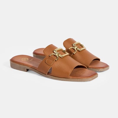 Kadın Taba Metal Toka Aksesuarlı Deri Terlik