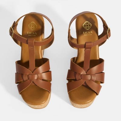 Kadın Taba Toka Aksesuarlı T-Bant Deri Dolgu Topuklu Sandalet