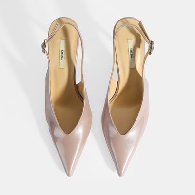 Kadın Ten Ayarlanabilir Taşlı Toka Detaylı Rugan Topuklu Ayakkabı