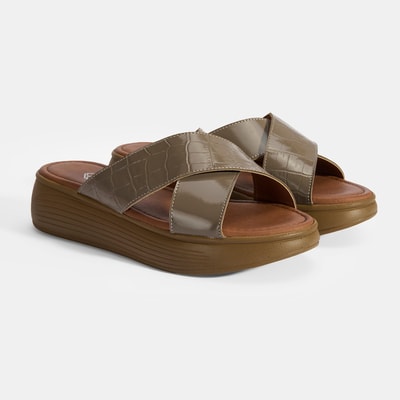 Kadın Vizon Dolgu Topuklu Deri Terlik