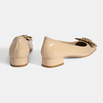 Luca Grossi Kadın Ten Metal Aksesuarlı Rugan Babet