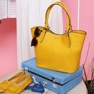 Salvaro Kadın Deri Omuz Askılı Çanta