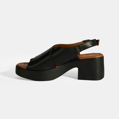 Siyah Kadın Toka Detaylı Deri Sandalet