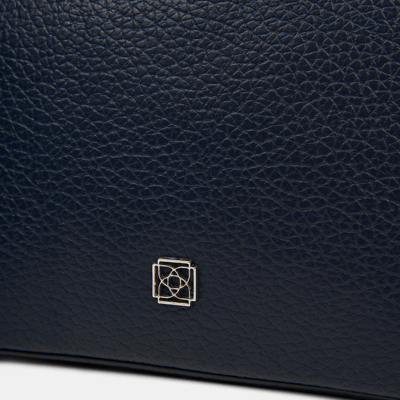 YNK-0016 SS26 KADIN POSTACI ÇANTA