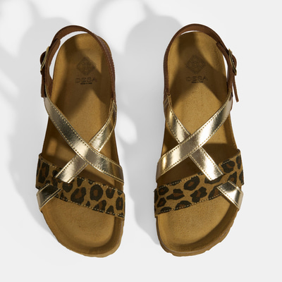  Leopar Kadın Toka Detaylı Nubuk Sandalet