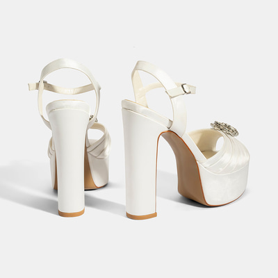 A-BTY3161 KADIN ABİYE AYAKKABI