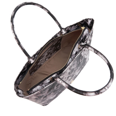 Alvada Batik Desenli Kadın Omuz Askılı Çanta