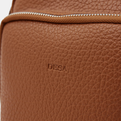 AYC-006 SS26 ERKEK POSTACI ÇANTASI