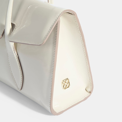 Bej Kadın Yaprak Detaylı Deri Omuz Çantası