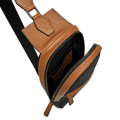 Daisy Deri Biyeli Çapraz Çanta