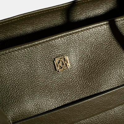 DE-12944 AW25 KADIN OMUZ ÇANTASI