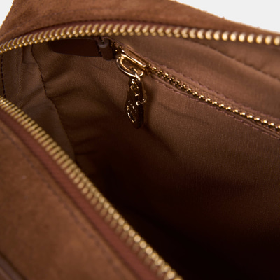 DE-13057 SS26 KADIN OMUZ ÇANTASI