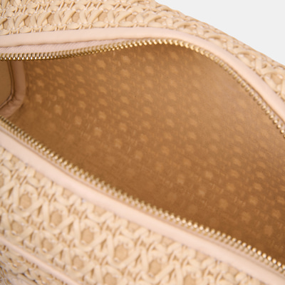 DE-13060 SS26 KADIN OMUZ ÇANTASI