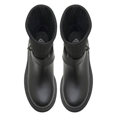 Este Siyah Kadın Bot