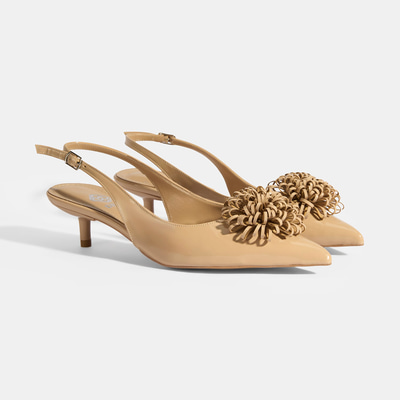 Kadın Bej Aksesuar Detaylı Topuklu Klasik Ayakkabı 