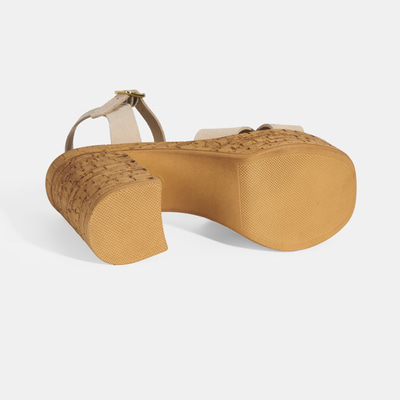 Kadın Bej Ayarlanabilir Tokalı Topuklu Süet Sandalet    