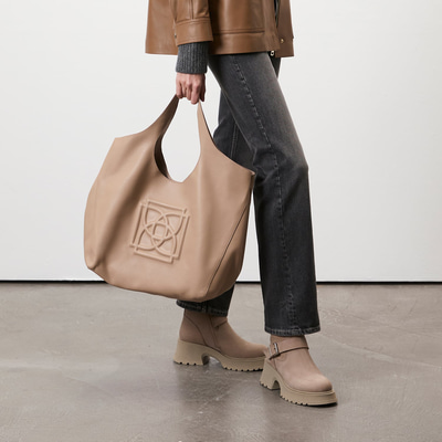 Kadın Bej Kemer Aksesuarlı Topuklu Deri Bot