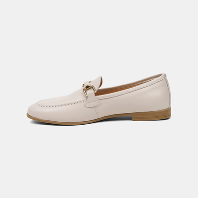 Kadın Bej Metal Gold Toka Aksesuarlı Deri Loafer