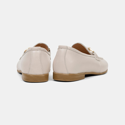 Kadın Bej Metal Gold Toka Aksesuarlı Deri Loafer